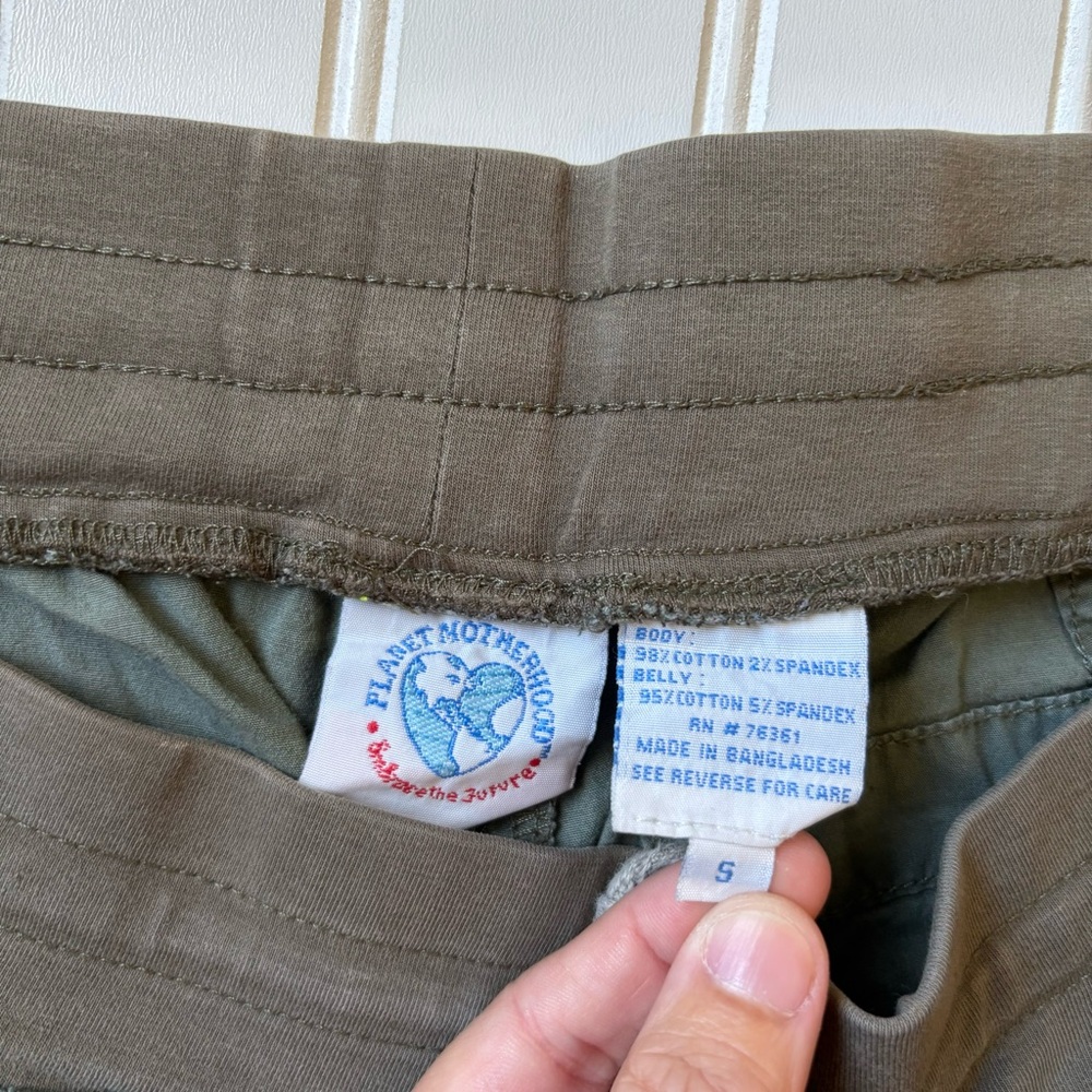 Shorts - Picture 2 of 3
